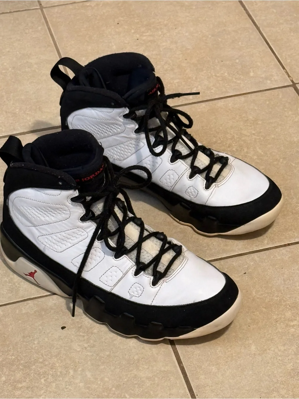 Air Jordan 9 Retro Space Jam  Black White 2016  302370-112 Size 10.5 Used